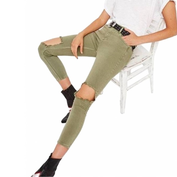 Free People Denim - 002: FREE PEOPLE green cropped skinny jeans with ripped knees Women’s size 26
